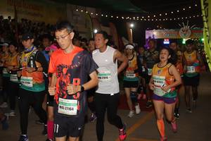 BIB: 9999, 2022, 27015, 22164, 27164
                            <button type="button" onclick="openModal(9884203)" class="btn btn-primary btn-sm float-right btn-popup" data-toggle="modal" data-target=".modal-high-quality">
                        <i class="fas fa-shopping-cart"></i> Add to Cart
                    </button>
                                            <button type="button" onclick="isThisMe(9884203, true)" class="btn btn-success btn-sm float-right btn-popup btn-isme hidden" data-toggle="tooltip" data-placement="bottom" title="นี่คือรูปของคุณใช่ไหม คลิกที่นี่เพื่อเอาเข้าอัลบั้ม">
                        <i class="fas fa-plus"></i> Add to album
                    </button>
                    <button type="button" onclick="isThisMe(9884203, false)" class="btn btn-warning btn-sm float-right btn-popup btn-isnotme hidden">
                        <i class="fas fa-ban"></i> Remove from album
                    </button>